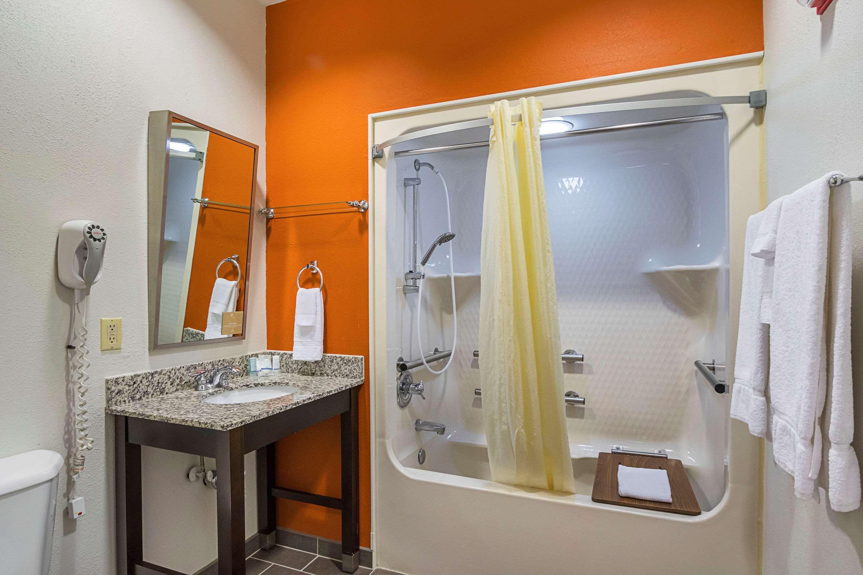 Sleep Inn & Suites Данвил Екстериор снимка