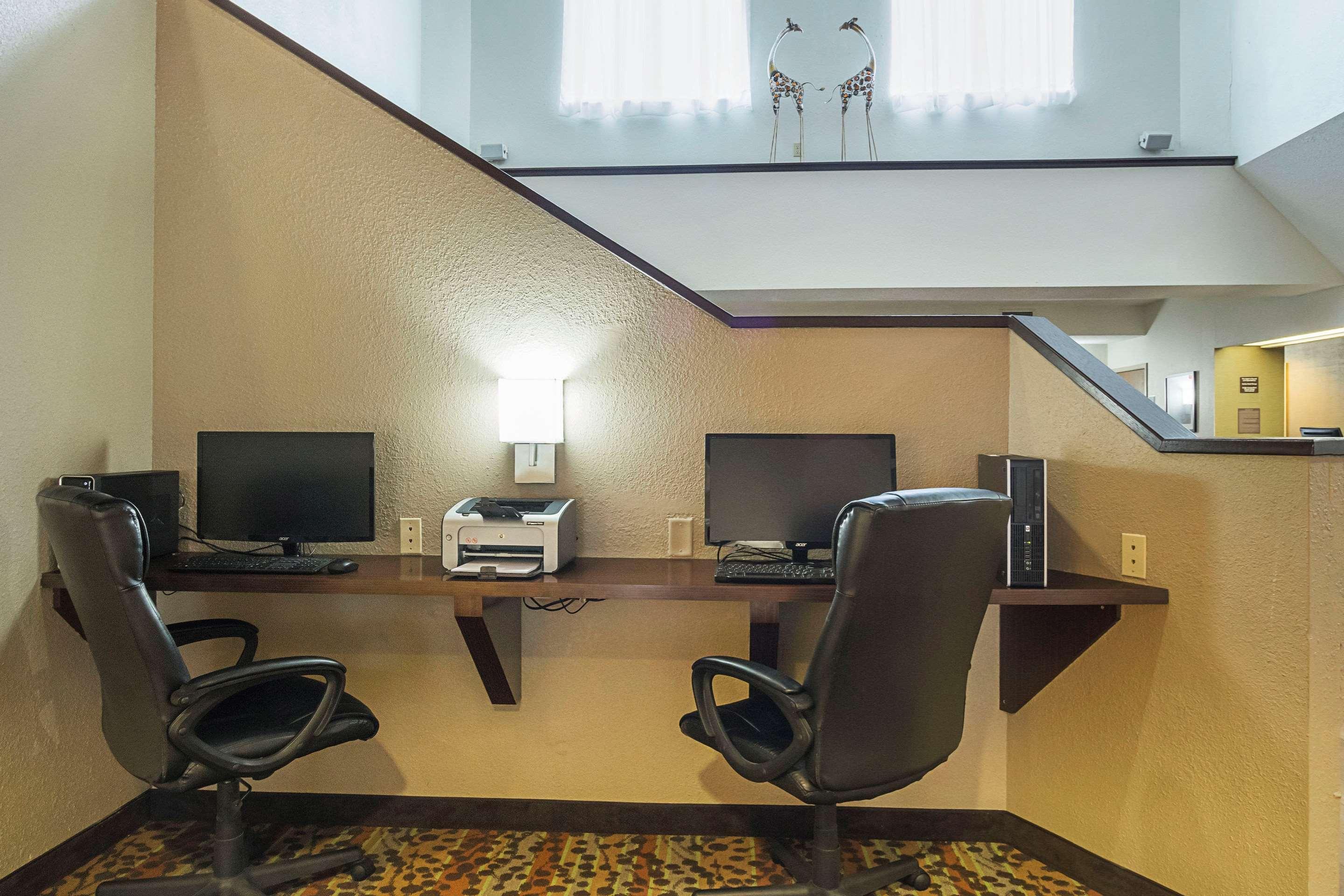 Sleep Inn & Suites Данвил Екстериор снимка